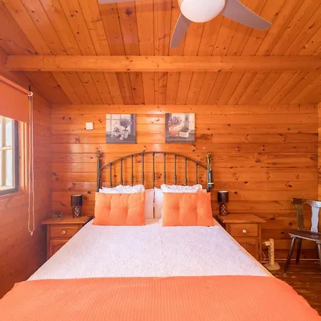 Holiday home 2br House - Private Pool & Terrace