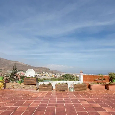 2br House - Private Pool & Terrace Holiday home *