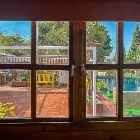 2br House - Private Pool & Terrace